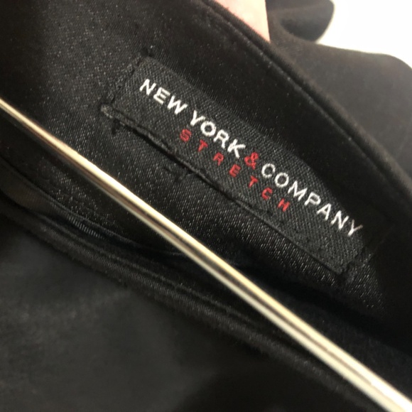 Black knee length skirt size Med - Picture 3 of 5